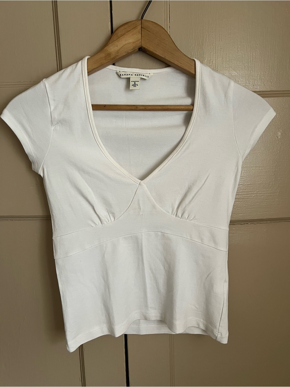 Banana Republic White Cap Sleeve V-Neck Top